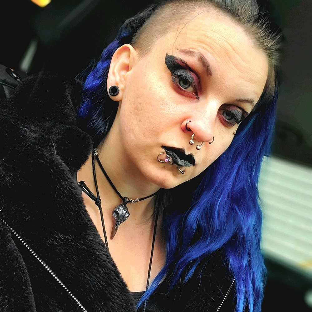 Meet your Posher, Sasha